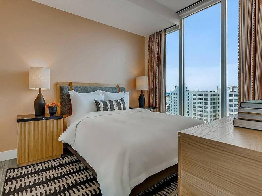 Top Floor High Rise 3 Bed Dtla Skyscraper Penthouse Los Angeles Buitenkant foto